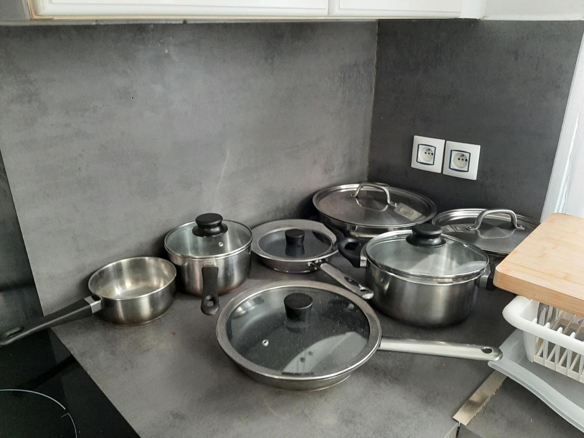 Pratique Et Calme Dans Centre De Evry Apartment Courcouronnes Exterior photo